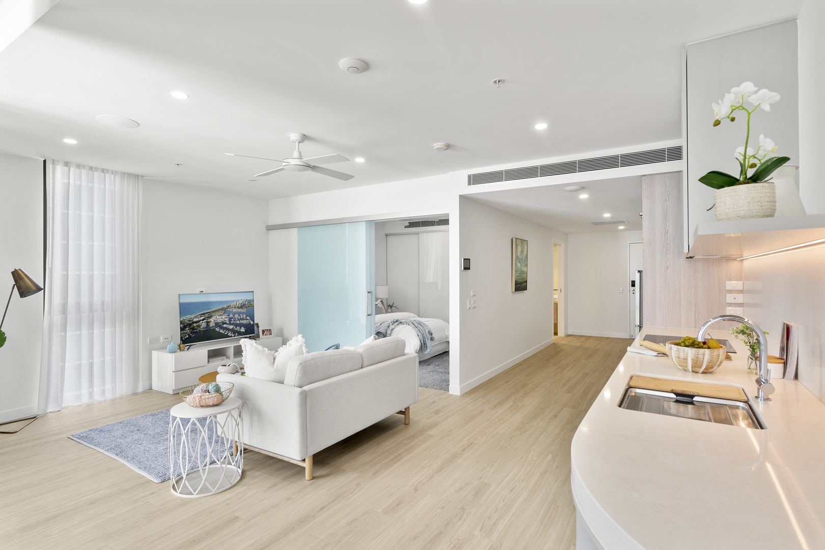 Seamless one bedroom apartment