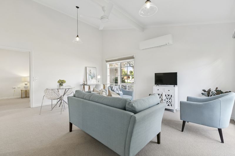 Spacious and Stylish with a Private Garden Courtyard