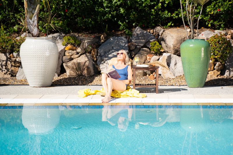 Fantastic location centred between both clubhouses! 