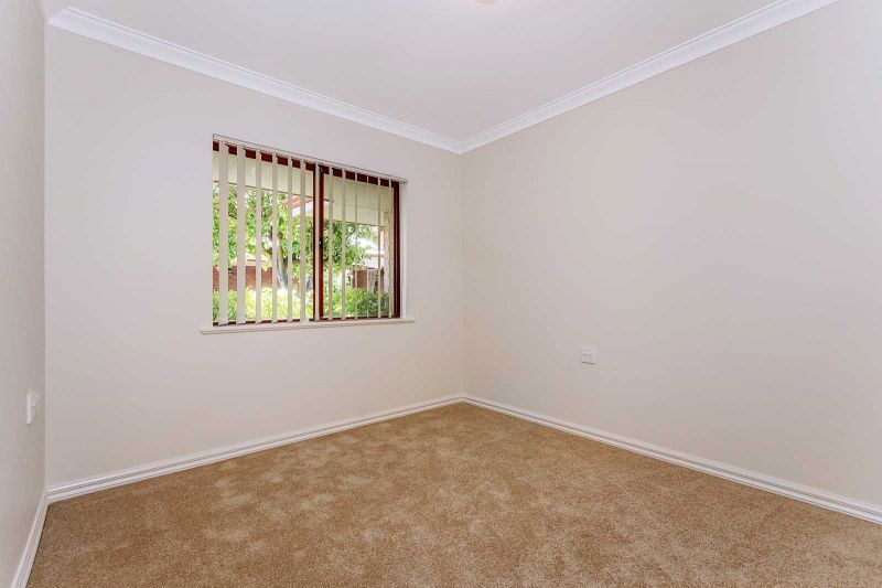 ARCADIA WATERS BICTON - Sought After 3 Bed Villa with Garden Views