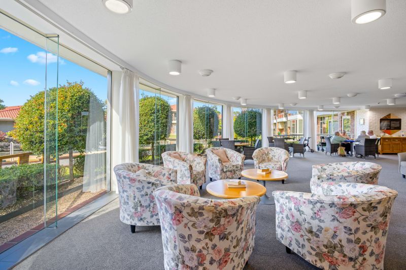 The Governor's Retirement Resort - Independent Living close to town