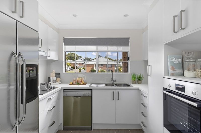 Fully renovated, bright and cheery one bedroom unit.