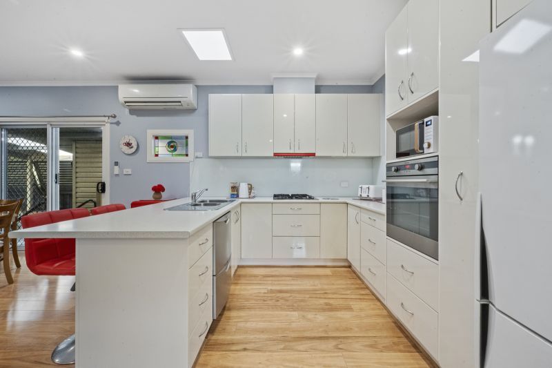 Stylish Home Near Amenities