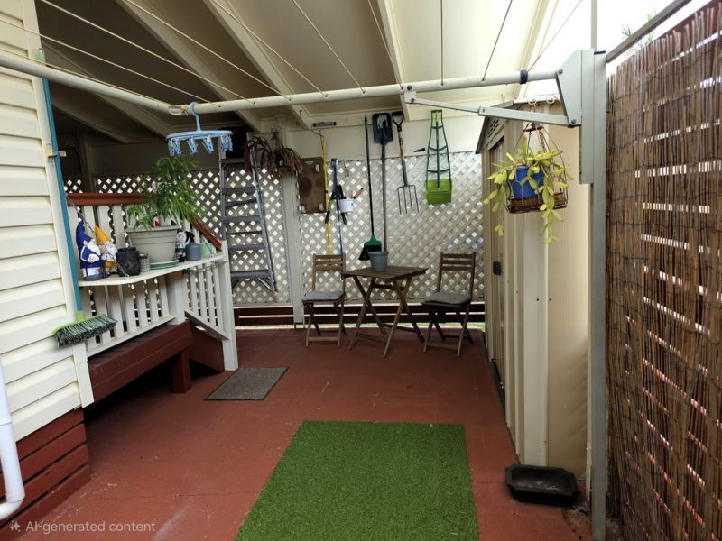 Corner Gem: Sunny 2-Bed Home