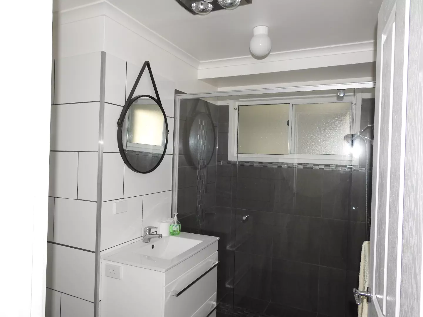 Delightful 2 Bedroom, close to the Clubhouse.