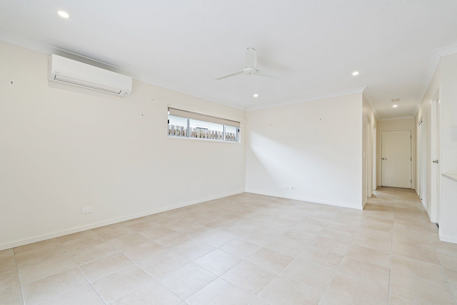 Bright, Stylish Home - Perfect for Easy Living!
