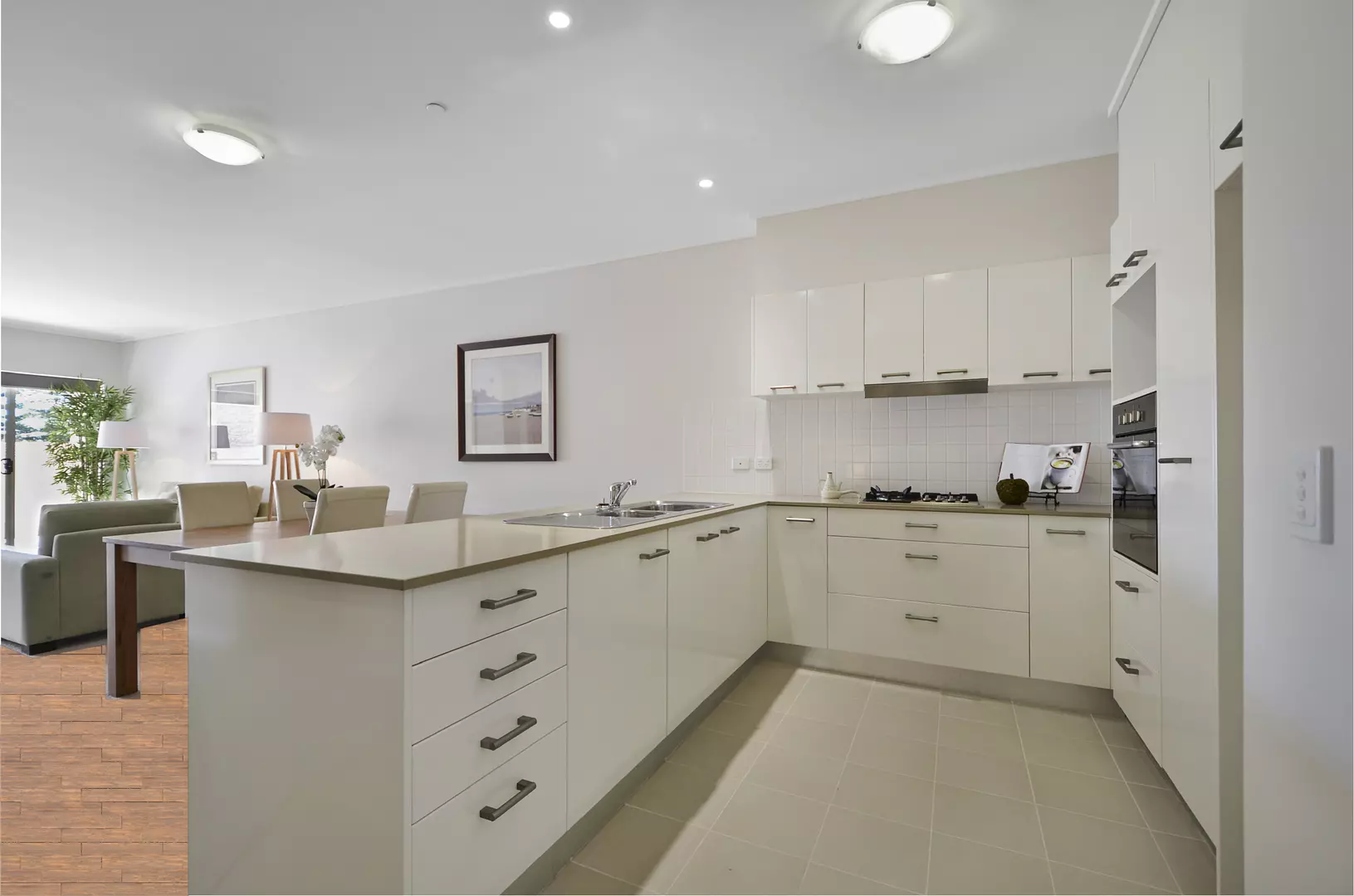 Level 3 Apartment with Spectacular Adelaide Hills Views