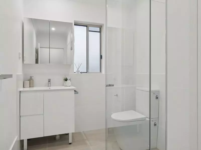 Light-filled villa with stunning bush view