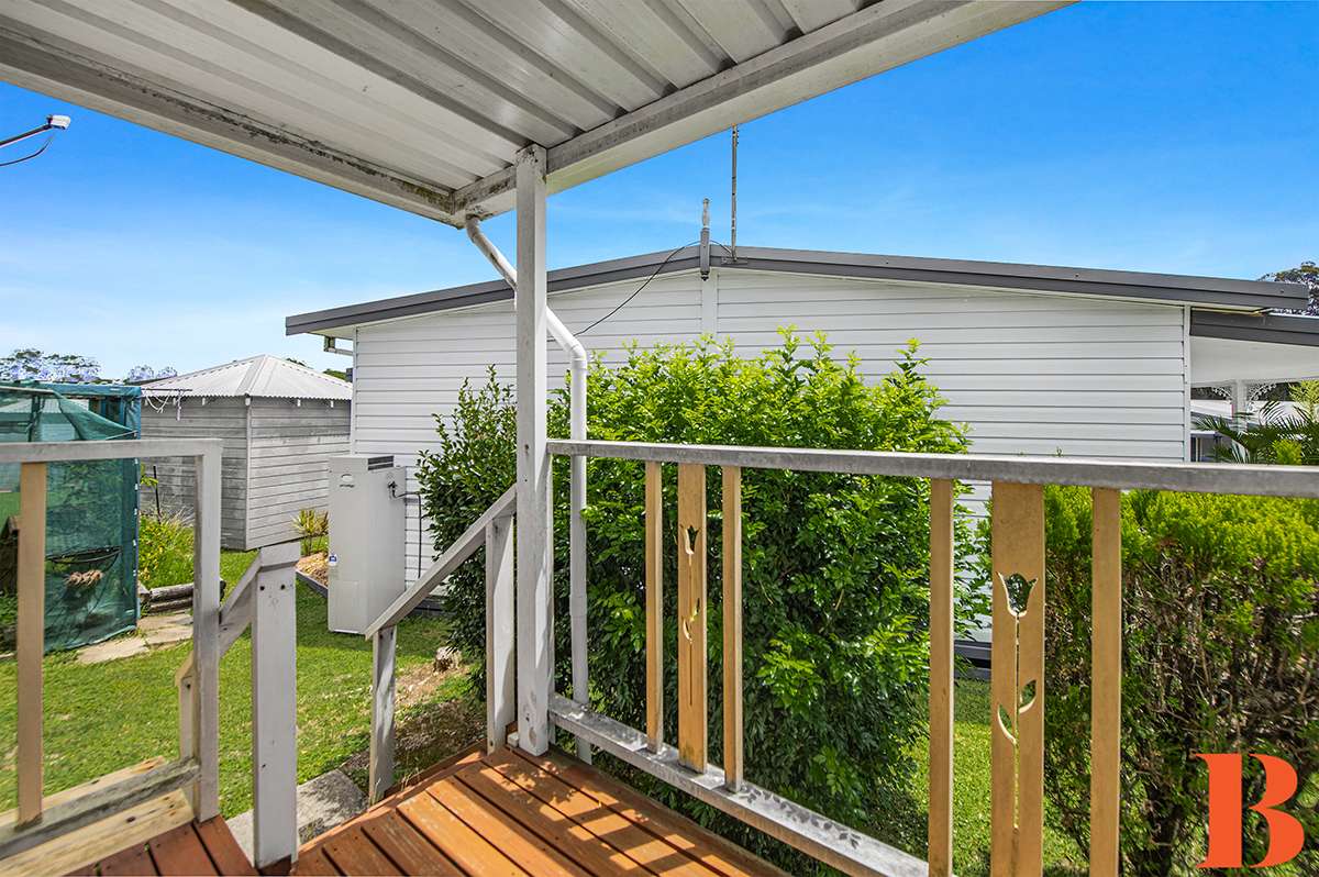 Gardenside Home - Walk to Community Centre and Pool - Minutes walk to shopping