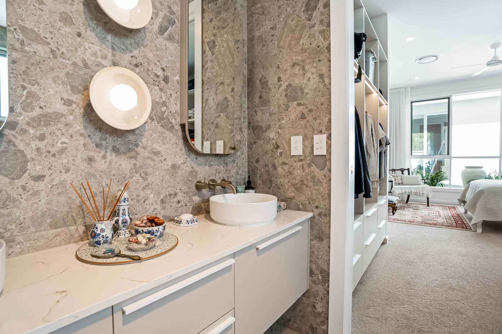 Resale - Home 149 - Tranquil Corner Retreat with Palm Lake Inspired Design