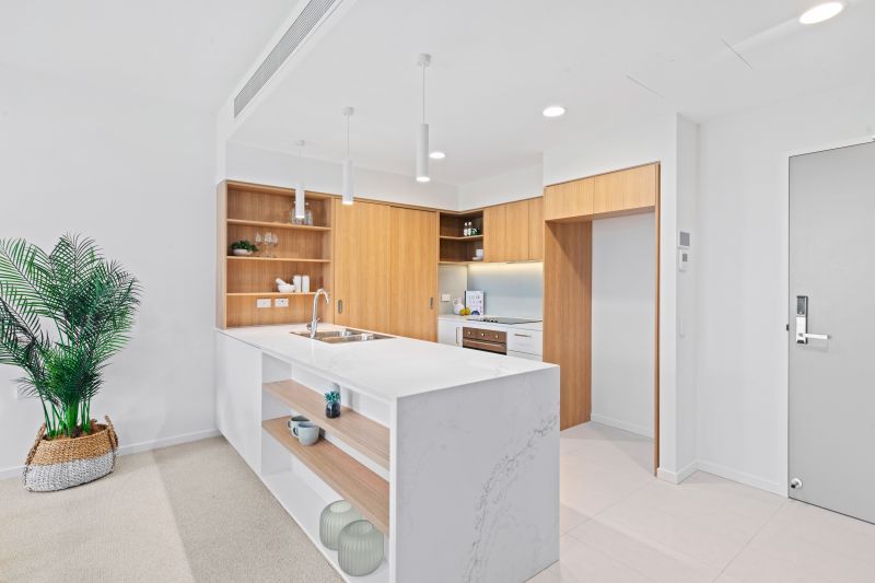 South-facing apartment with stunning Burleigh Golf Course vistas