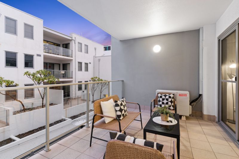 Spacious Modern & Central Home!