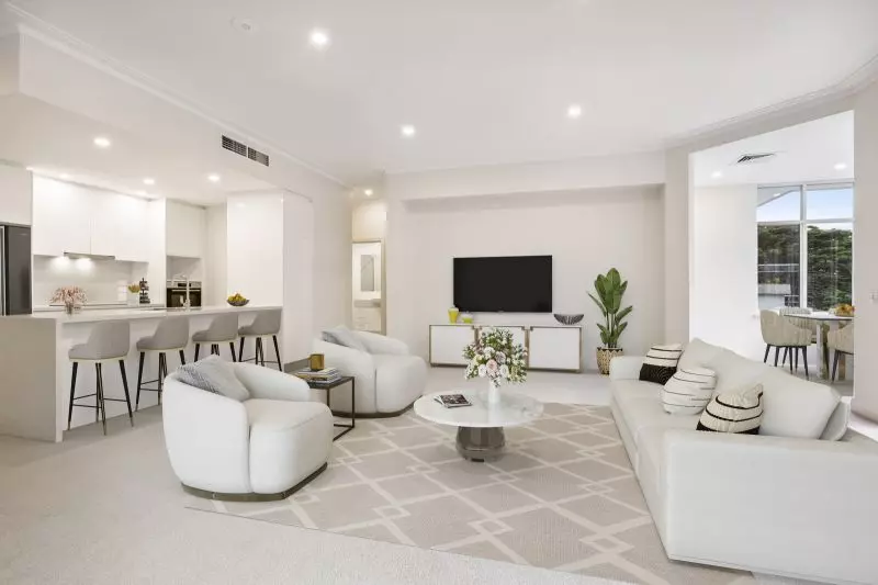 Elevated living in the heart of Kew