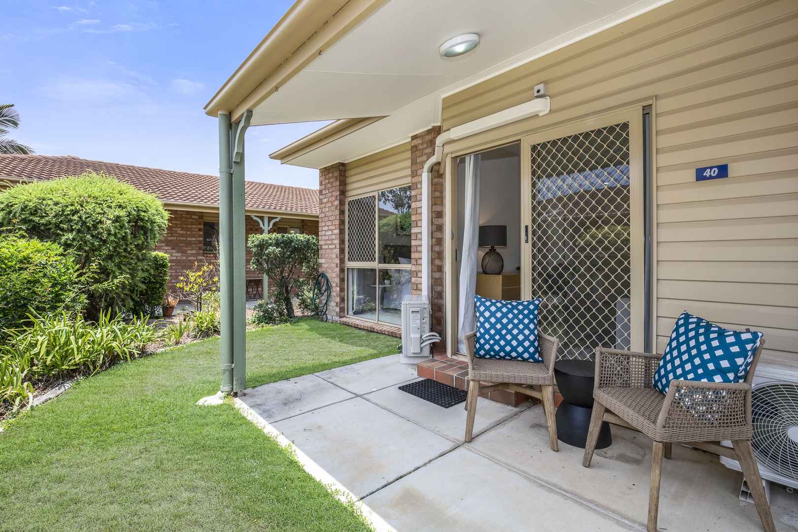 One bedroom apartment in a great location