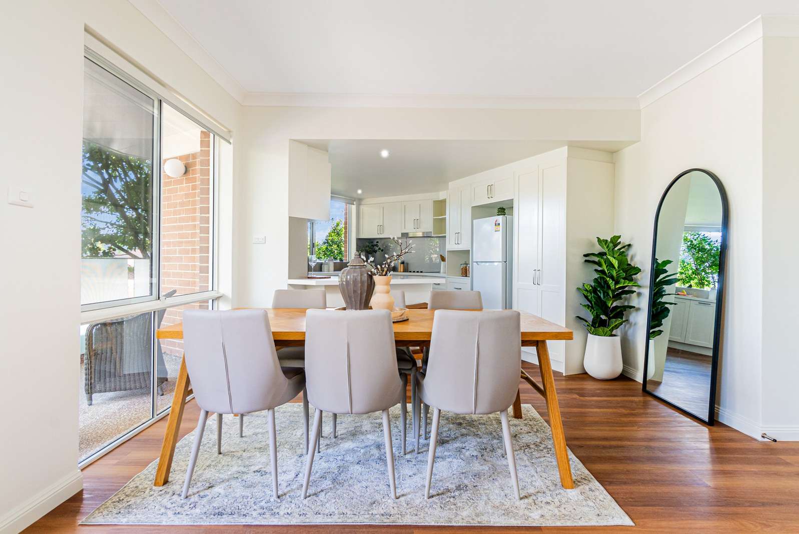 Newly renovated 2-bedroom unit with courtyard, patio and village amenities 
