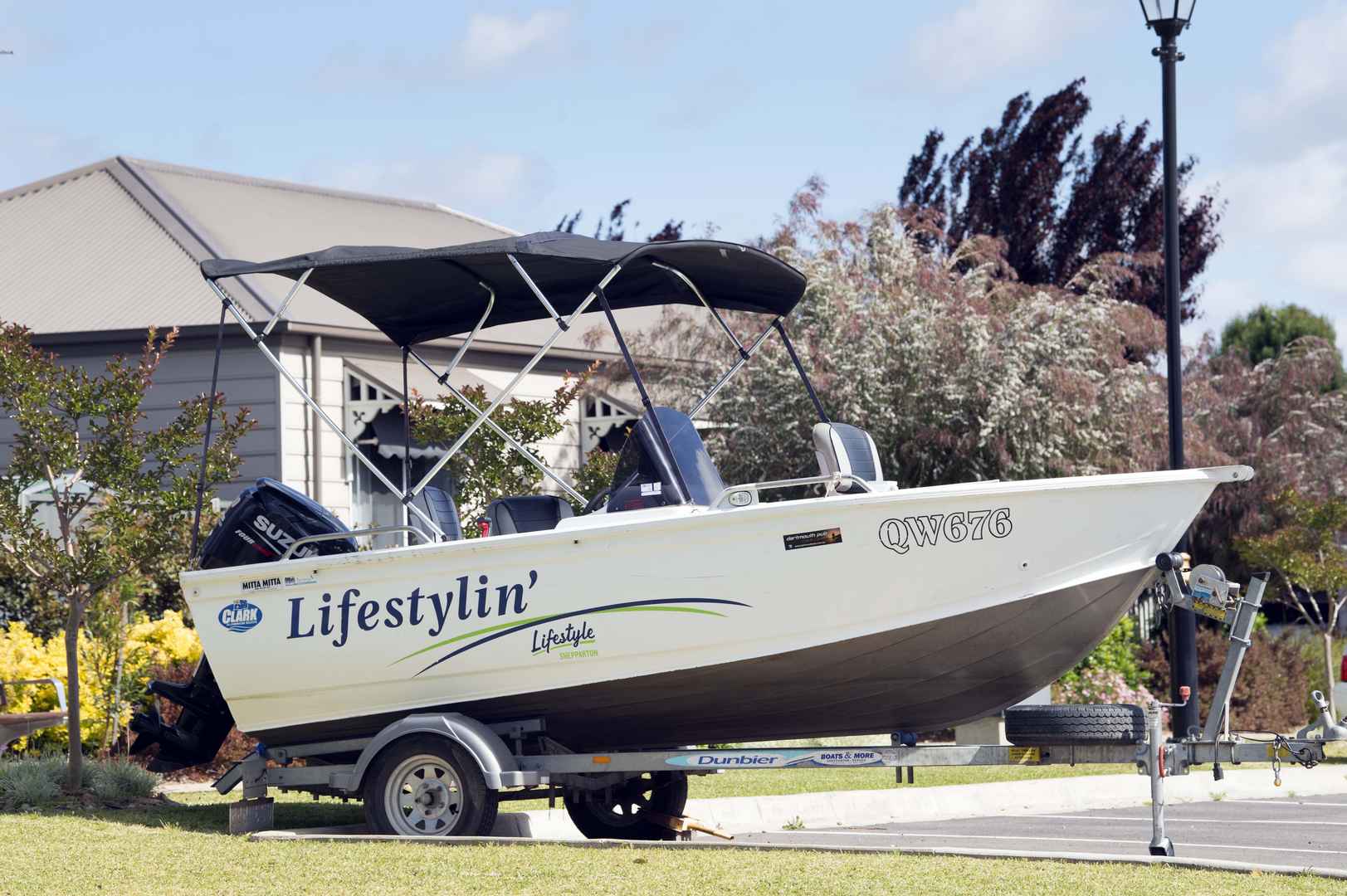 Lifestyle Shepparton - Modern, country living with all the bells & whistles. Downsize to scenic surroundings and breathe in the fresh air. Make the tree change today to Lifestyle Shepparton!