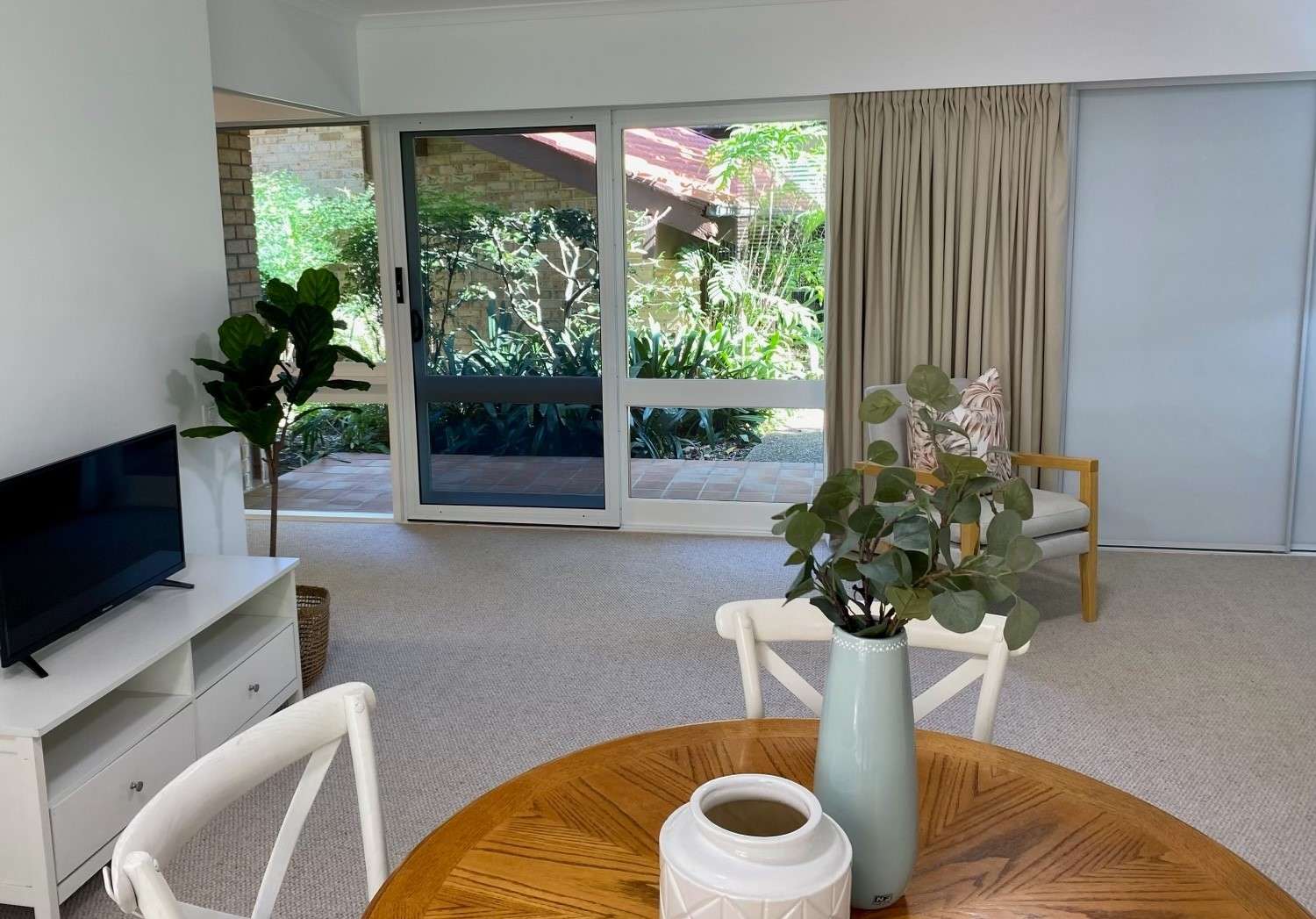 ONE BEDROOM UNIT TO RENT IN A RETIREMENT VILLAGE 