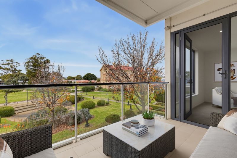 Rare Top-Floor Apartment with Stunning Views