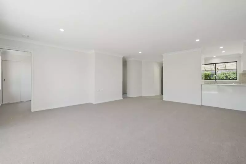 Bright Villa with Private Courtyard