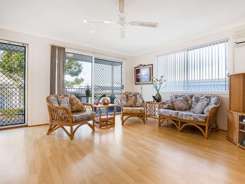 Ready to move in lakeside living