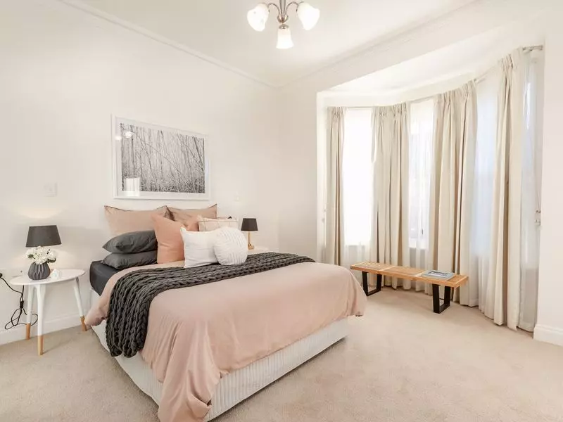 Live in style and prestige by the sea!