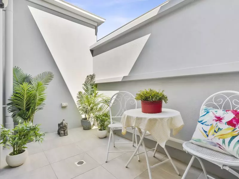 Site 84 - Established Avoca