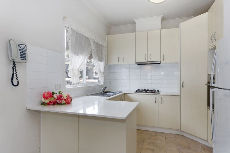 Cosy One Bedroom Unit!