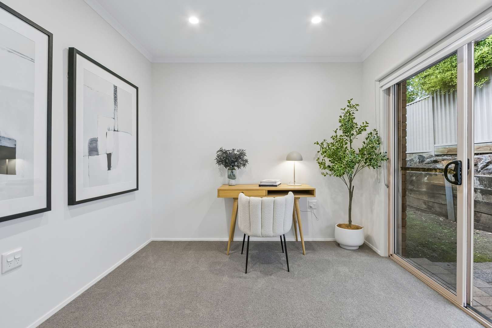 Beautifully refurbished 2-bed plus study villa