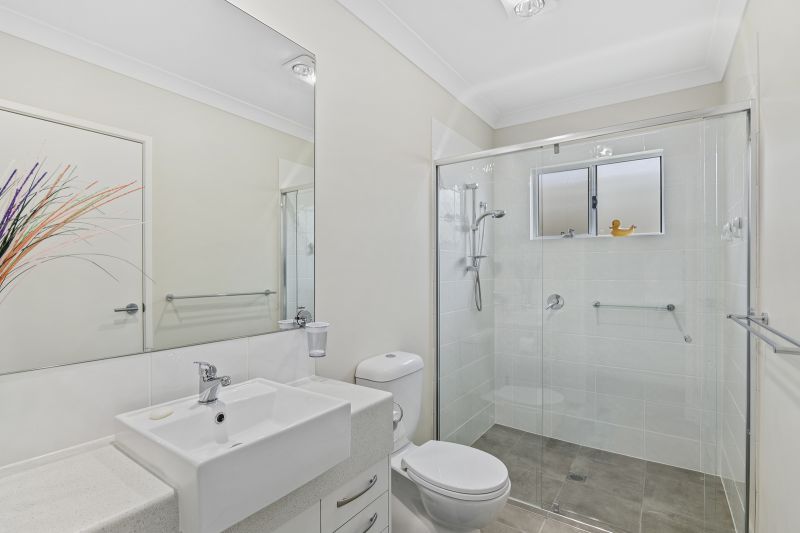 Bright & Spacious 2 bedroom Home + Study