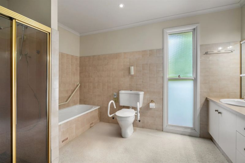 Private Garden Villa in Established Retirement Village