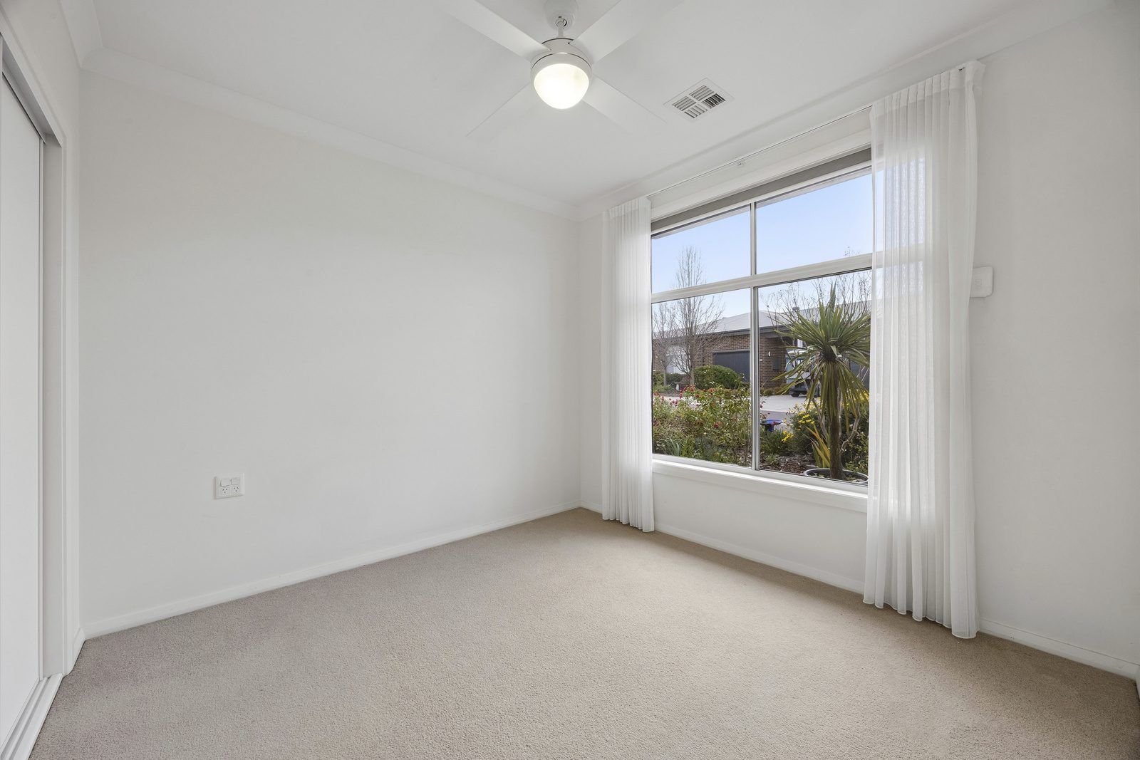 Spacious Living with Alfresco Appeal