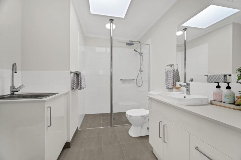 125/130 McLeod Road Patterson Lakes