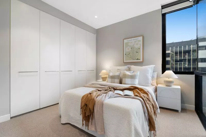 "Available Now" - Sunrise Serenity in the Heart of Carlton