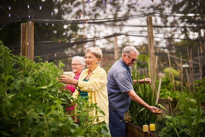 Sunny Coastal Villa with Courtyard and Garden Views