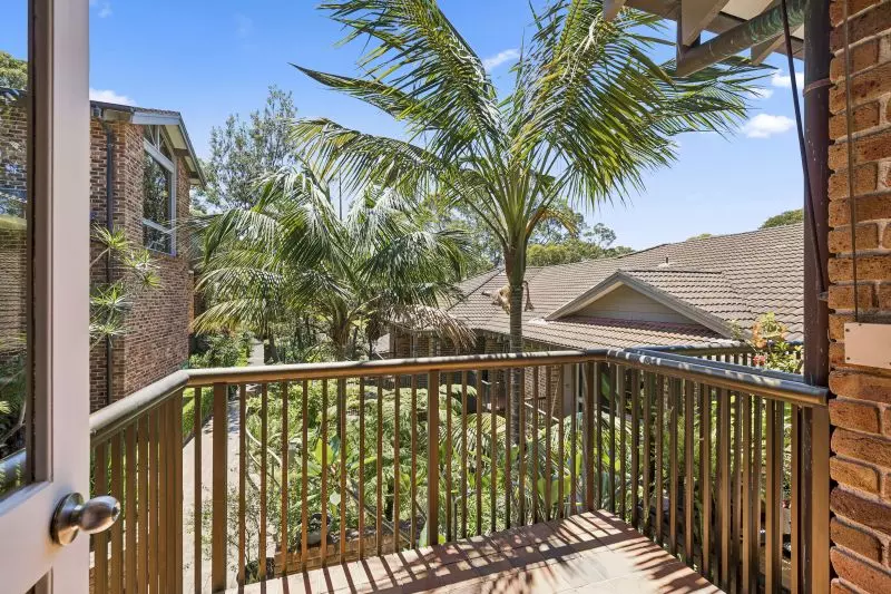 Retire in Style - Modern Studio Serviced Apartment in the Heart of the Northern Beaches