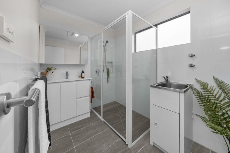 Magnificent views of Derwent River