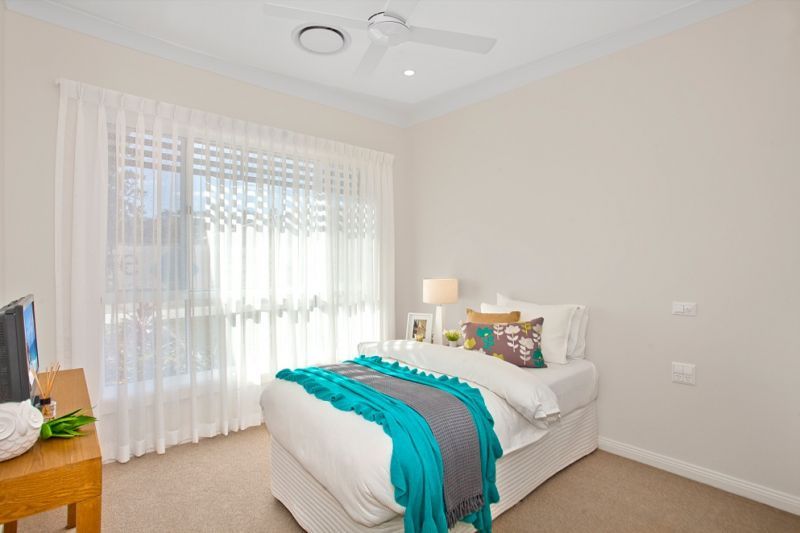 2 bedroom villa with enclosed sunroom