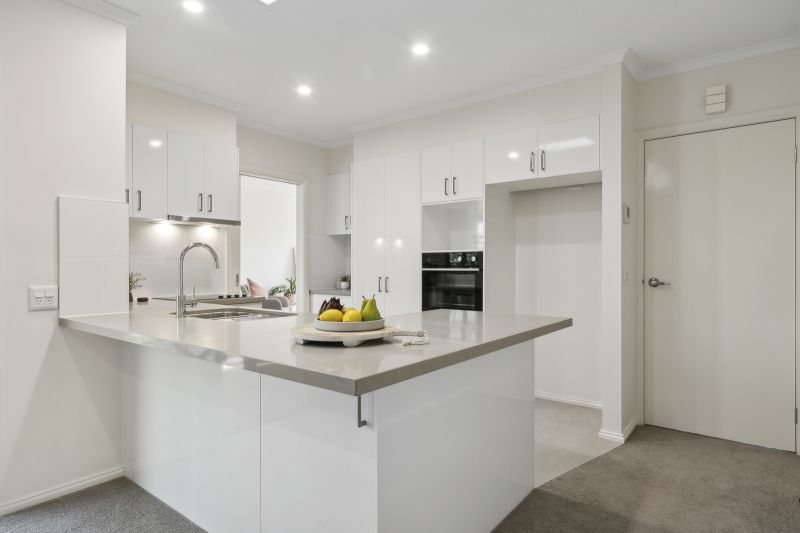 Elegant 3 Bedroom villa with beautiful window outlook