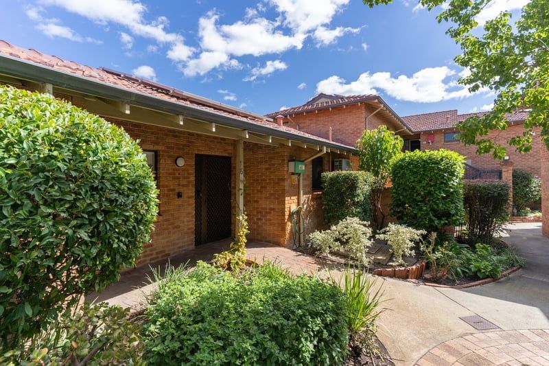 Upgraded Ground Floor Villa in Peaceful Setting