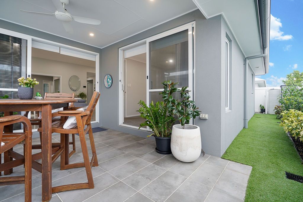 203 Beachmere Bay