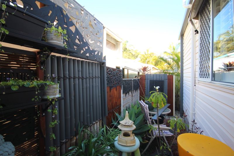 The Palms Village - Over 50's pet friendly Lifestyle Village