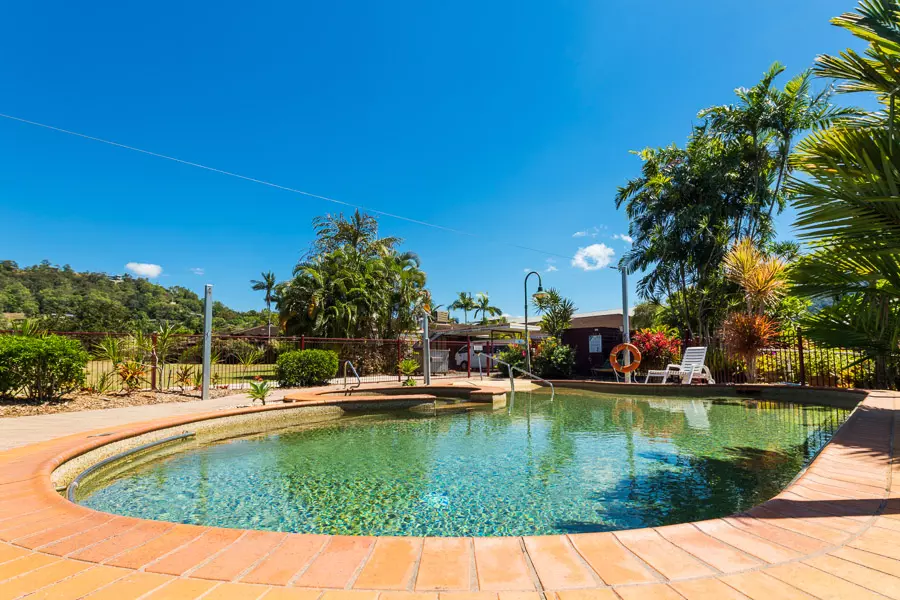 Friendly New Neighbours