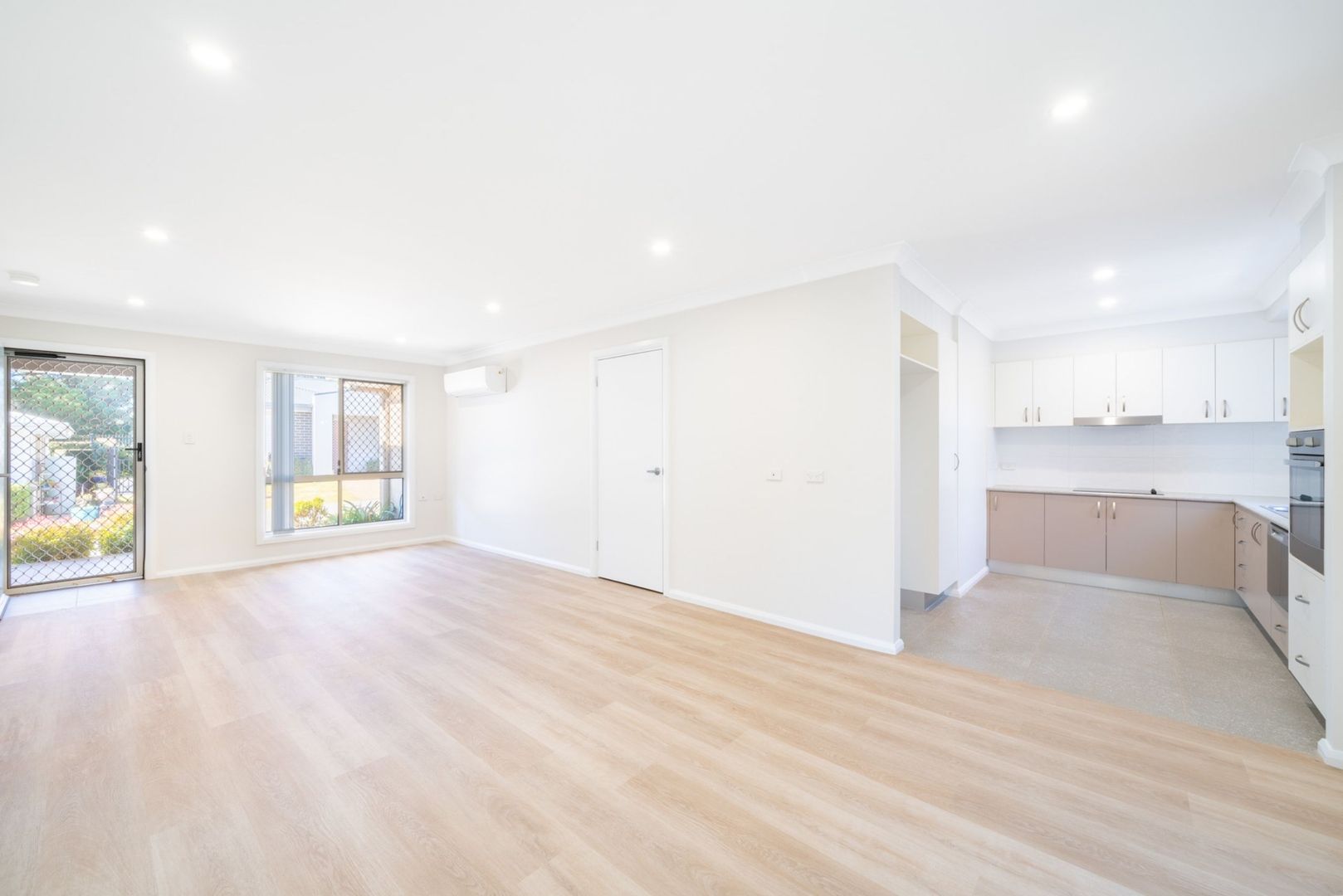 2 Bed 1 Bath 1 Powder Room 'Olley' Villa