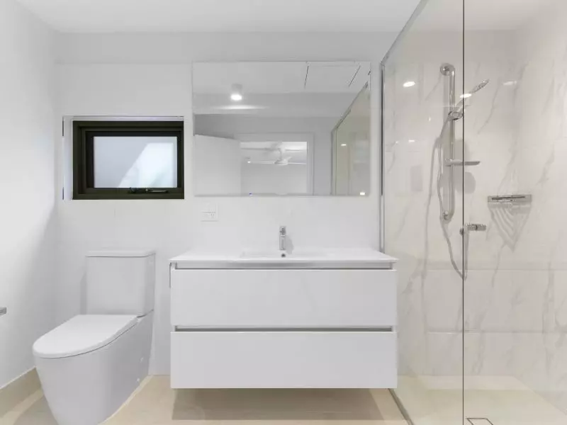 Stunning new and spacious north-facing apartment