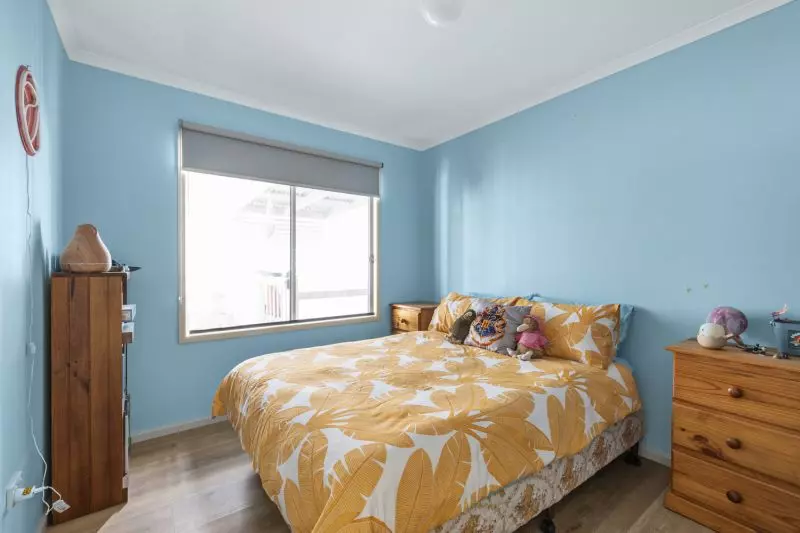 Stylish Living with Tranquil Bushland Views