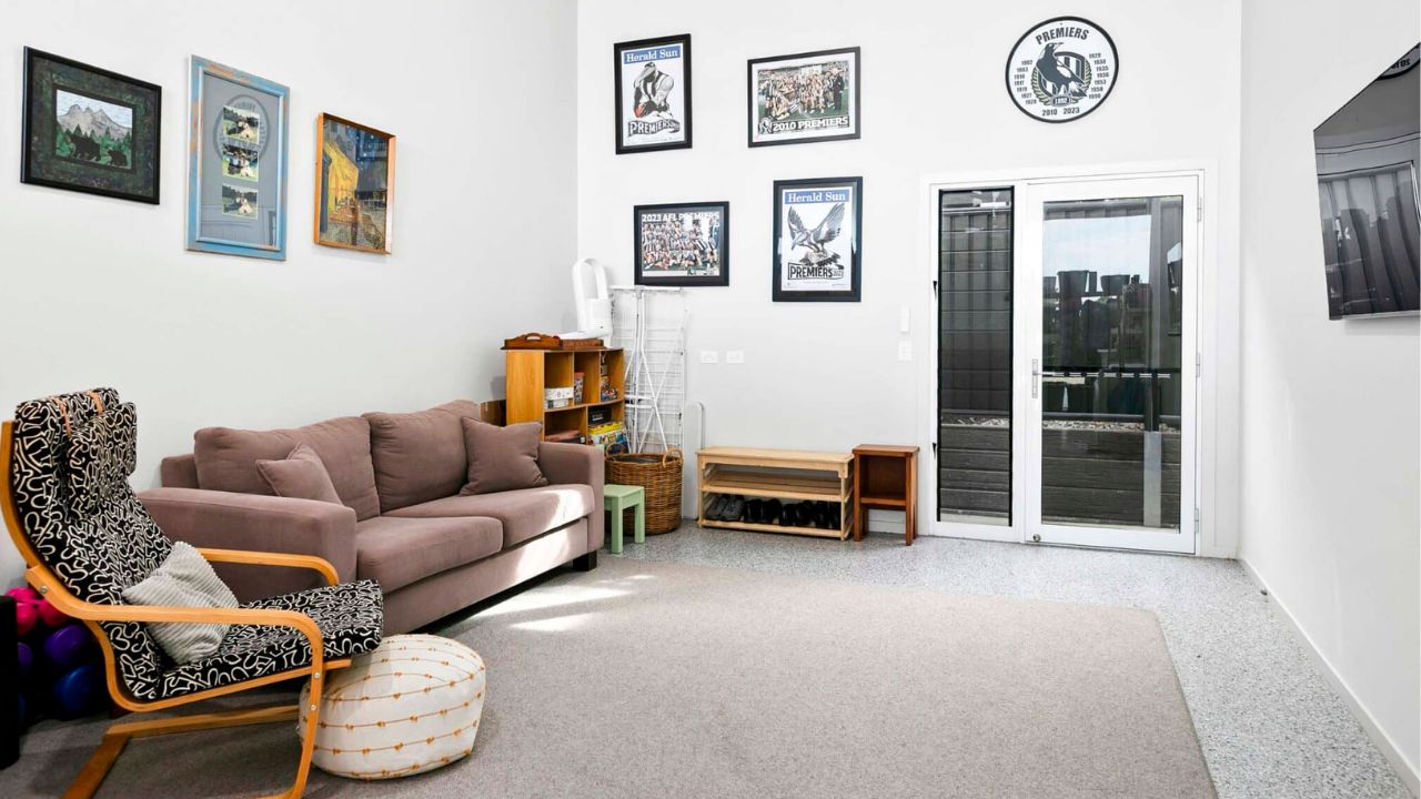Home 171: Robson
