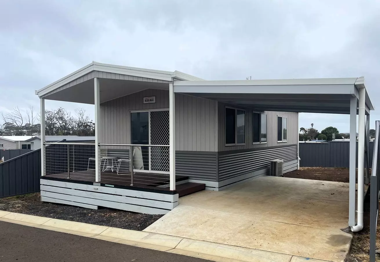 Portland Tourist Park - New Homes - The Lorikeet