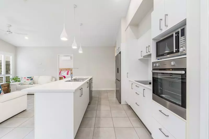 Fresh, Modern Haven with Private Entertaining