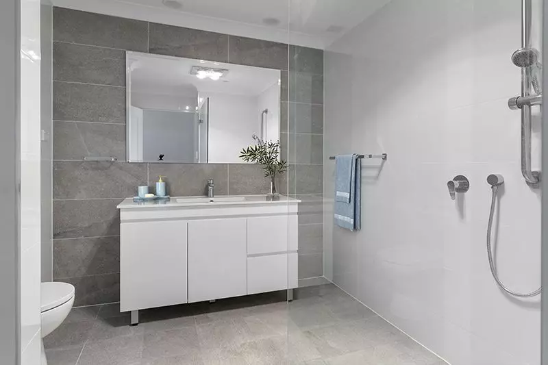 Newly renovated 3 bedroom unit with garden and district views