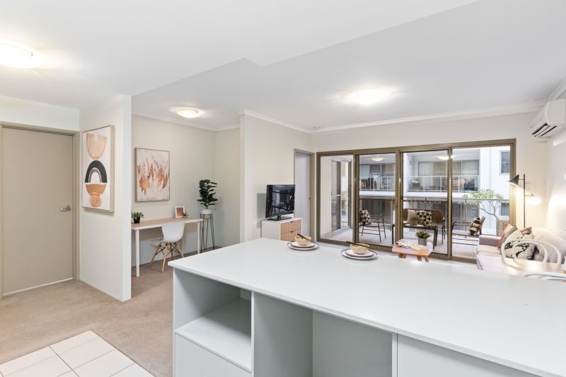 Spacious Modern & Central Home!